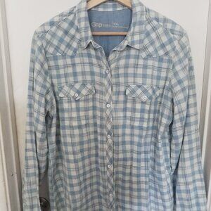 Gap western style button shirt